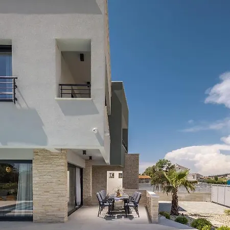 Nadja Zadarvillas Bibinje