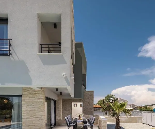 Nadja Zadarvillas Bibinje