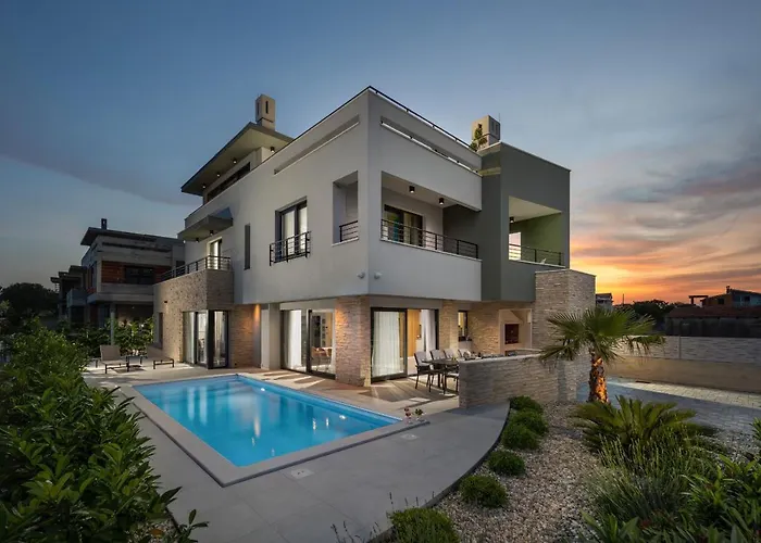 Nadja Zadarvillas *